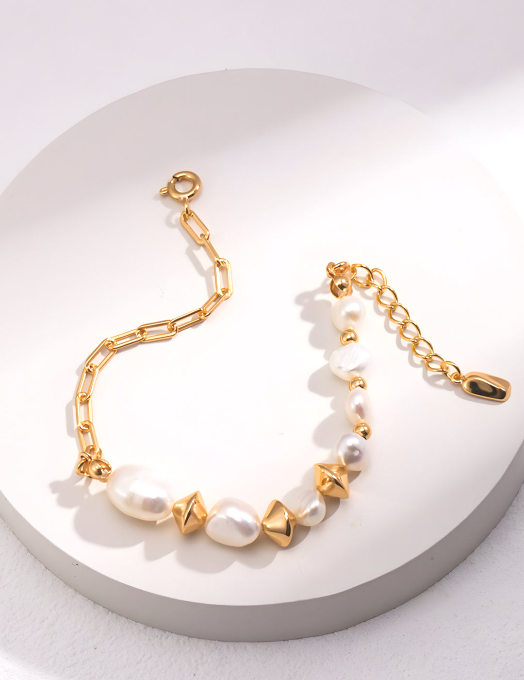 Crafted with beautiful Baroque Pearls and timeless design - perfect for any occasion - S925 Sterling Silver with 18K Gold Vermeil - Pearl Luminance