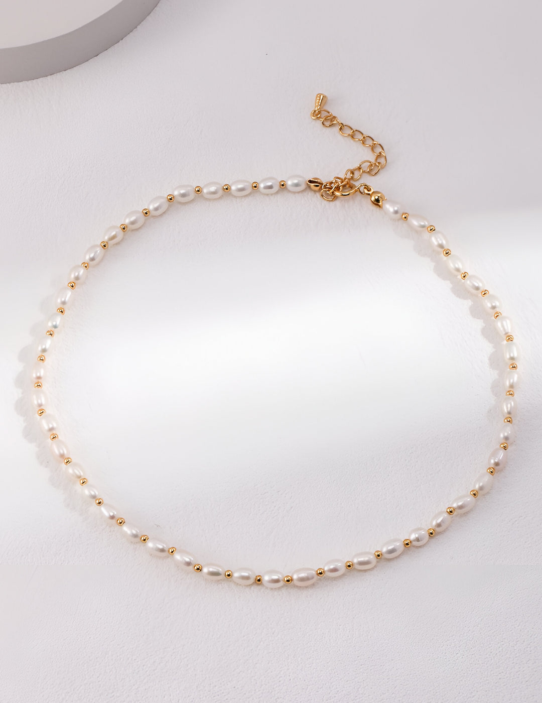 Simple Button Pearl Necklace  - S925 Sterling Silver with 18K Gold Vermeil  - Pearl Luminance - Elegant Essentials - Discover the allure of classic pearls - perfect for any occasion