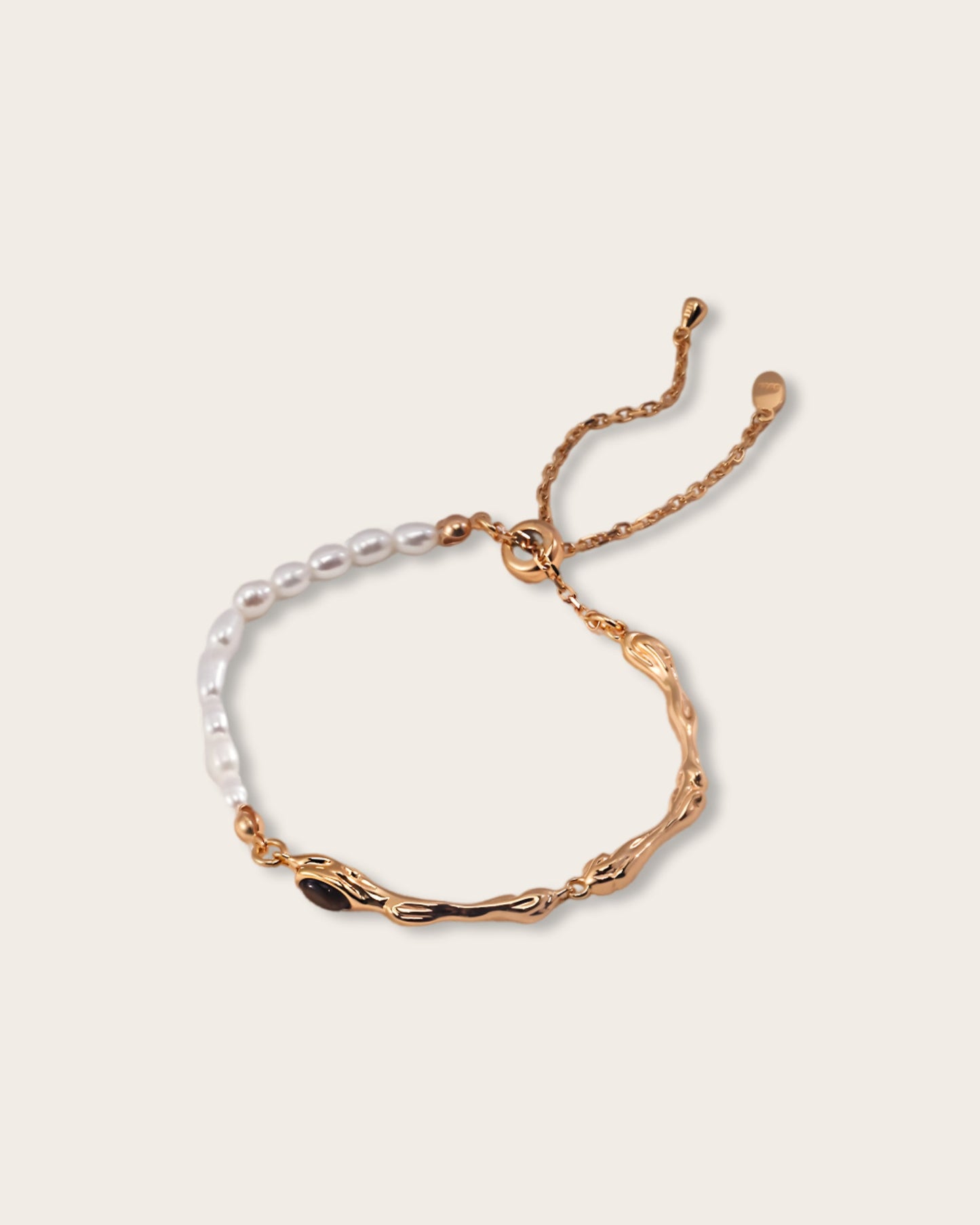Luxe Bracelet - S925 sterling pure silver -18K Gold Vermeil - Pearl Luminance - adorned with majestic Tiger's Eye gemstones that capture every gaze - Elevate your style with a touch of exotic allure. Embrace beauty and confidence, effortlessly