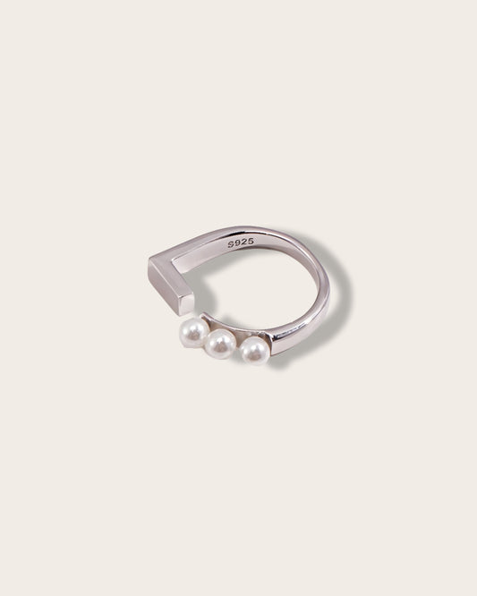 Pearl Luminance Gold and Silver Ring - S925 Sterling Silver with 18K Gold Vermeil  Ring - Delicate design and shimmering pearls