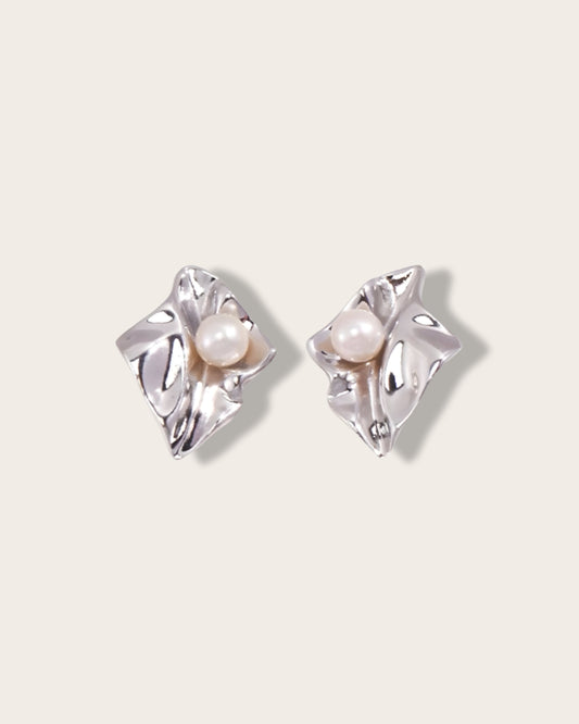 Wave-Inspired Organic Pearl Earrings - S925 Sterling Silver with 18K Gold Vermeil Earrings -  Pearl Luminance - Reflecting the enchanting allure of the ocean - organic beauty of the sea