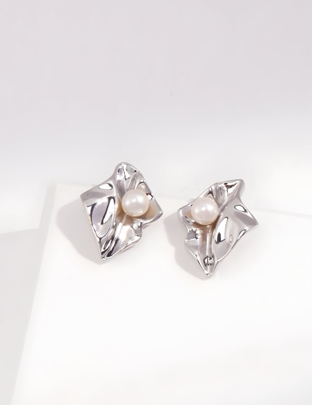 Wave-Inspired Organic Pearl Earrings - S925 Sterling Silver with 18K Gold Vermeil Earrings -  Pearl Luminance - Reflecting the enchanting allure of the ocean - organic beauty of the sea