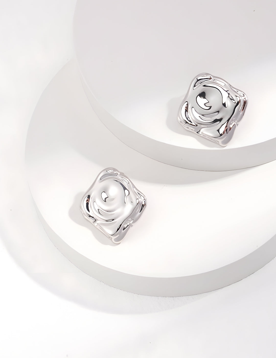 Capture the essence of nature - S925 Sterling Silver with 18K Gold Vermeil Earrings - create enchanting ripples - graceful movement of droplets