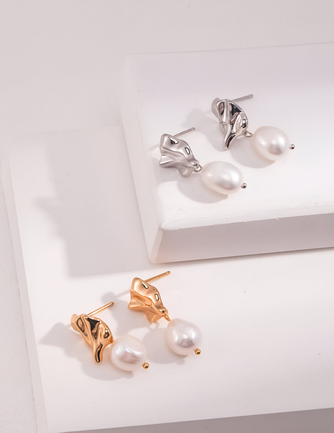 A stunning necklace that mirrors the elegance of flower buds - S925 Sterling Silver with 18K Gold Vermeil- Pearl Luminance - Delicacy of Blossoming Flower Buds captures the essence of femininity