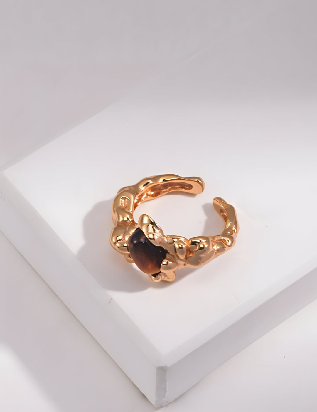 Luxe Ring - S925 sterling pure silver - 18K Gold Vermeil- Pearl Luminance - adorned with majestic Tiger's Eye gemstones that capture every gaze - Elevate your style with a touch of exotic allure. Embrace beauty and confidence, effortlessly