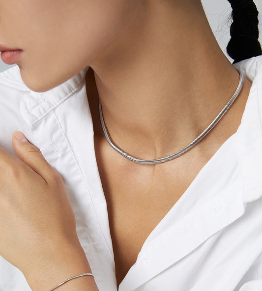 Necklace Embodying Durability and Timeless Grace- S925 Sterling Silver with 18K Gold Vermeil - Embrace your Inner Resilience - Crafted with care and designed to last - The perfect accessory for every confident and empowered woman