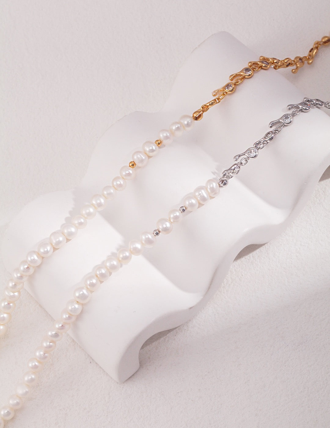 Pearlescent Opulence Shimmer Necklace, a true embodiment of elegance - Delight in its iridescent glow, oozing sophistication - Elevate your style and radiate charm effortlessly -  S925 Sterling Silver with 18K Gold Vermeil - Pearl Luminance  - The epitome of elegance and luxury