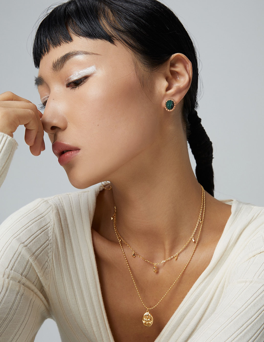 Natural Malachite Gemstone Earrings - Connected with nature and the heart chakra - Symbolizing renewal and revitalization- S925 Sterling Silver with 18K Gold Vermeil - Experience a deep sense of love, compassion, and emotional healing