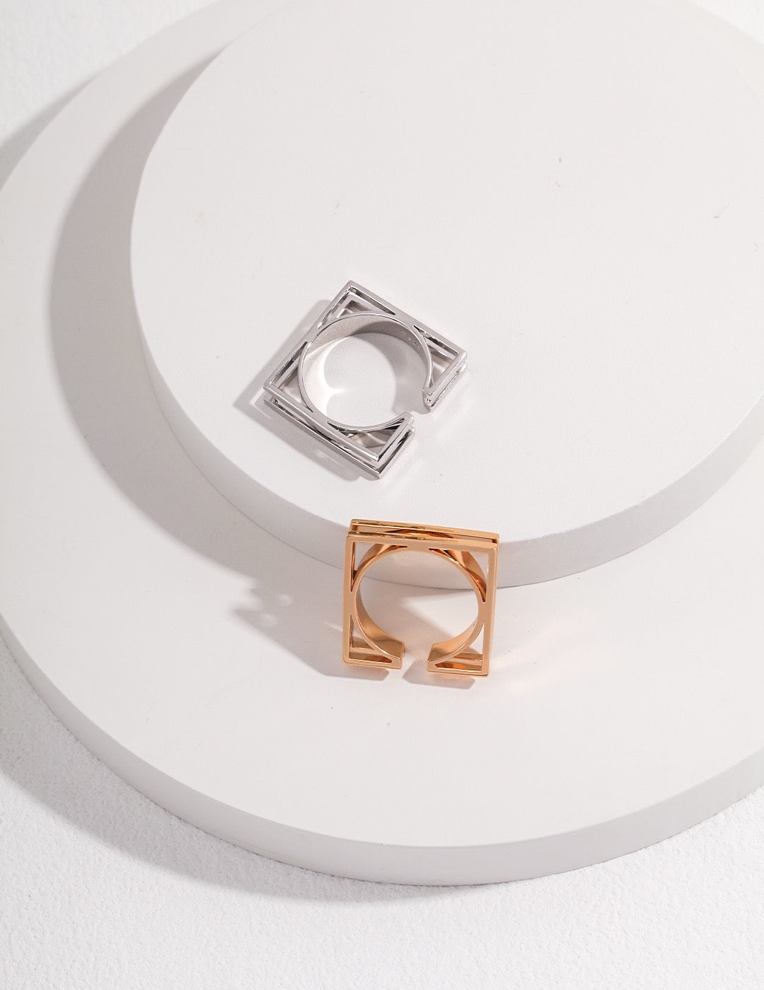Symmetric Harmony Squared Elegance: Circle of Gold and Silver Adjustable Rings -  the perfect blend of classic and contemporary designs