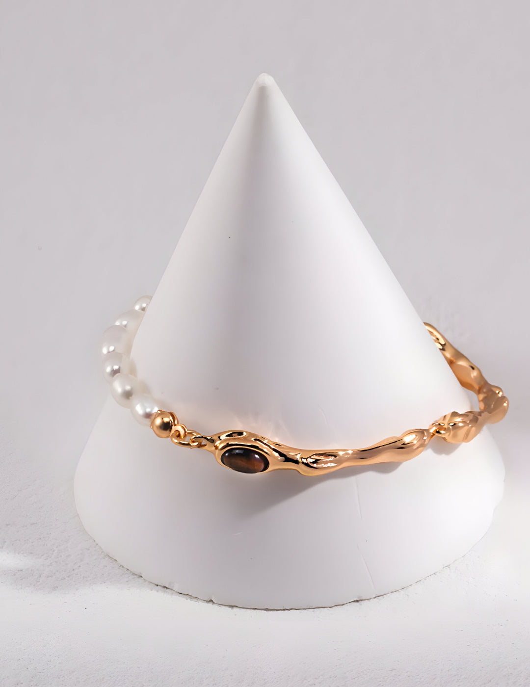  Luxe Bracelet  - S925 sterling pure silver -18K Gold Vermeil  -   Pearl Luminance - adorned with majestic Tiger's Eye gemstones that capture every gaze - Elevate your style with a touch of exotic allure. Embrace beauty and confidence, effortlessly