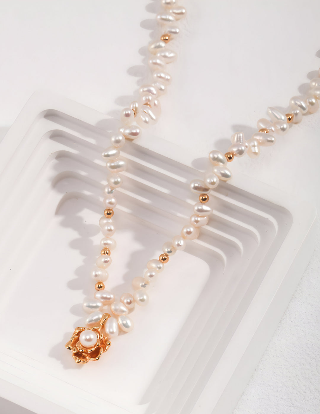 Meticulous and unique design and craftsmanship - Exquisite Camellia Pearl Necklace - Pearl Luminance Necklace - S925 Sterling Silver with 18K Gold Vermeil  -  - a true symbol of elegance and grace