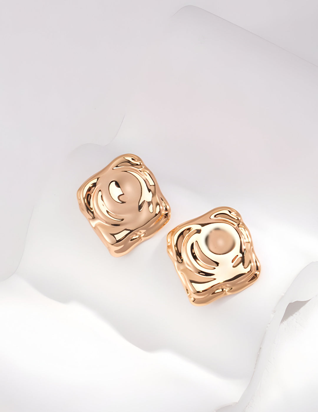 Capture the essence of nature - S925 Sterling Silver with 18K Gold Vermeil Earrings - create enchanting ripples - graceful movement of droplets