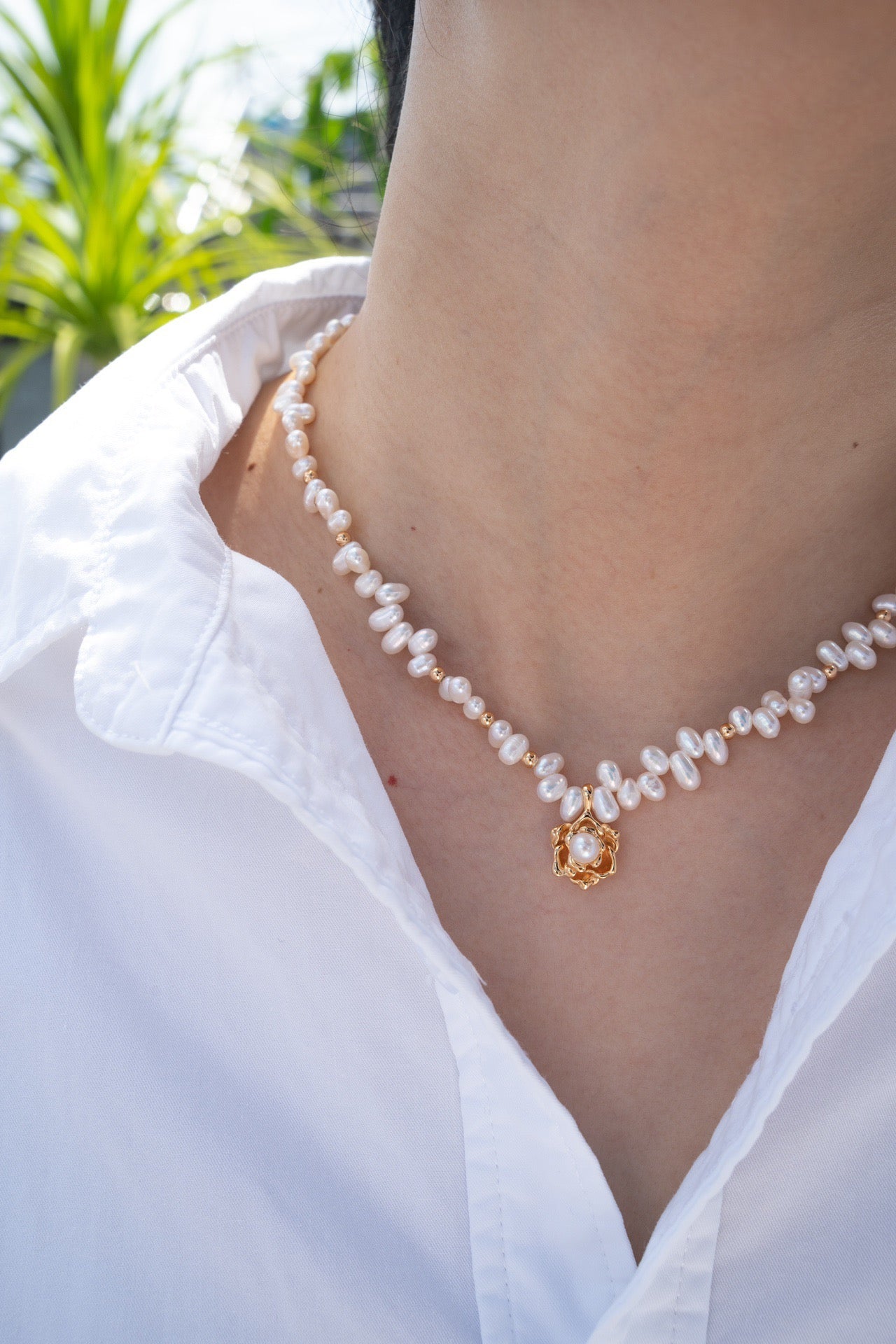 Meticulous and unique design and craftsmanship - Exquisite Camellia Pearl Necklace - Pearl Luminance Necklace - S925 Sterling Silver with 18K Gold Vermeil  -  - a true symbol of elegance and grace