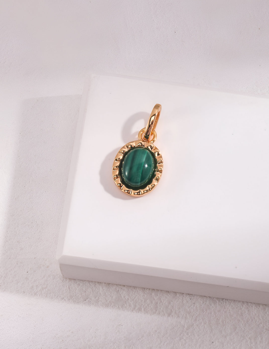 Natural Malachite Gemstone Necklace - Connected with nature and the heart chakra - Symbolizing renewal and revitalization- S925 Sterling Silver with 18K Gold Vermeil - Experience a deep sense of love, compassion, and emotional healing