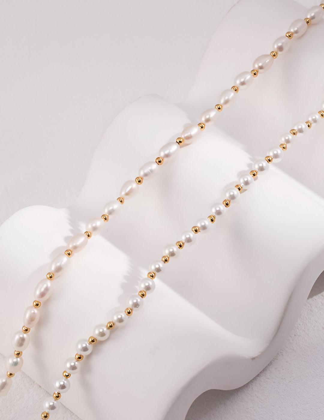 Simple Button Pearl Necklace  - S925 Sterling Silver with 18K Gold Vermeil  - Pearl Luminance - Elegant Essentials - Discover the allure of classic pearls - perfect for any occasion